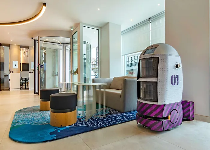 Yotel Porto